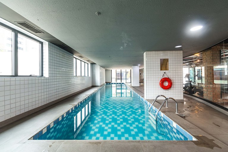 Studio em Hotel com Vaga e Limpeza Diária - M1013