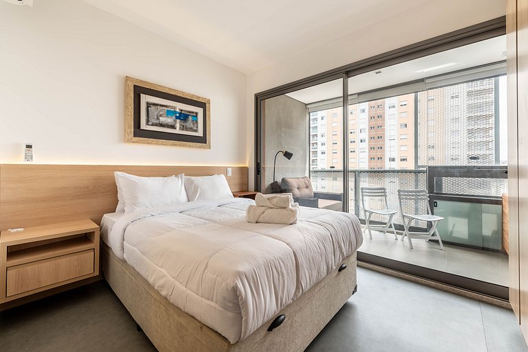 Studio em Pinheiros com Piscina e Academia - C1406