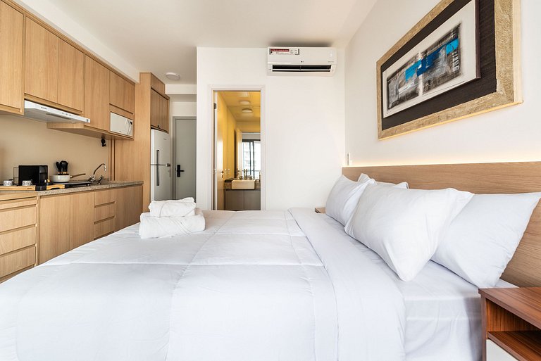 Studio em Pinheiros com Piscina e Academia - C1406