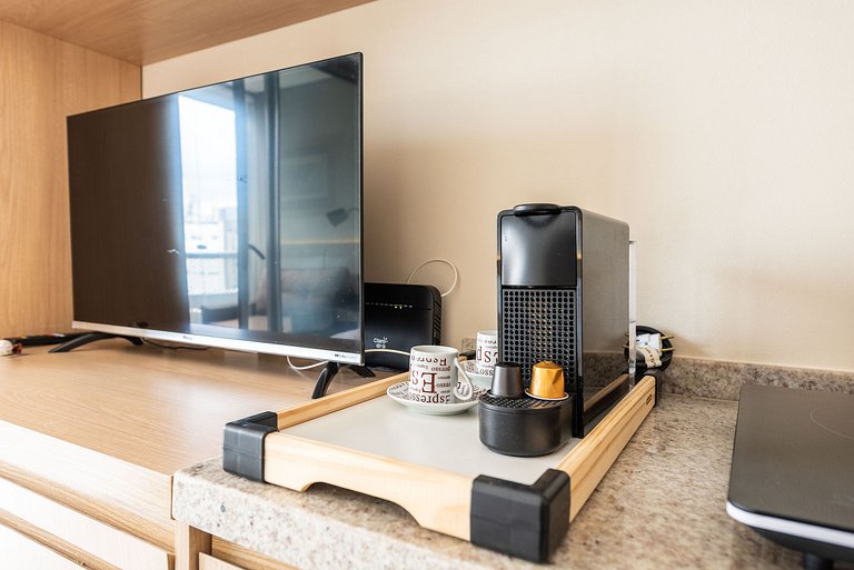 Studio em Pinheiros com Piscina e Academia - C1406