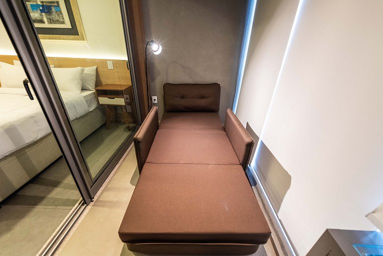 Studio em Pinheiros com Piscina e Academia - C1406