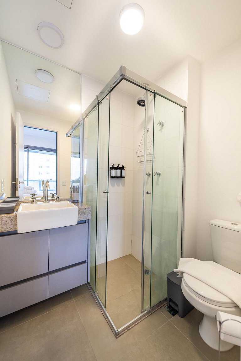 Studio em Pinheiros com Piscina e Academia - C1406