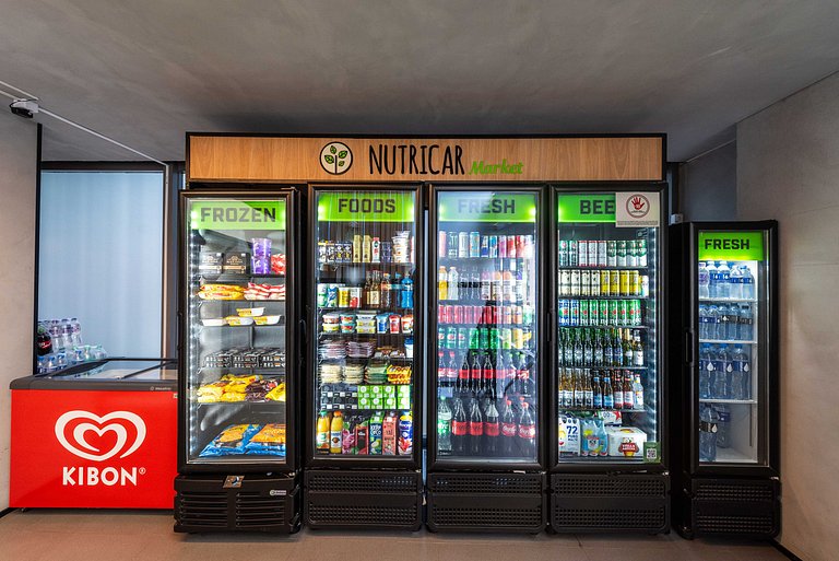 Studio em Pinheiros com Piscina e Academia - C1406