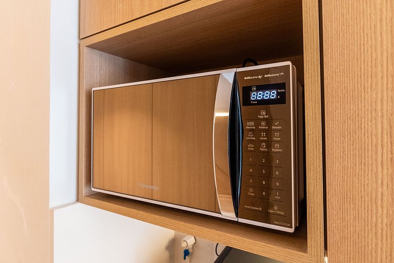 Alto Padrão em Pinheiros c/ Academia - P4008