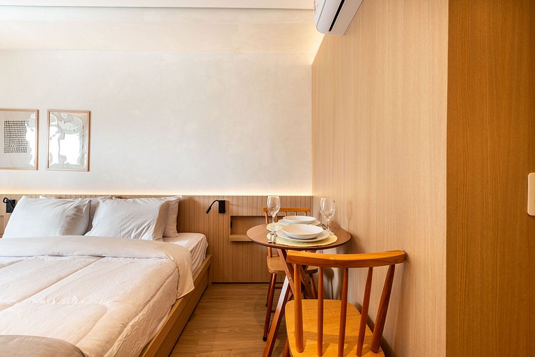 Alto Padrão em Pinheiros c/ Academia - P4008