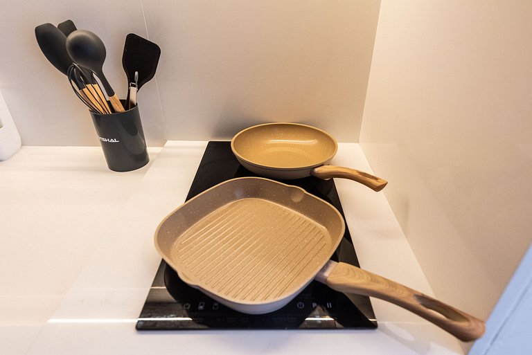 Alto Padrão em Pinheiros c/ Academia - P4008