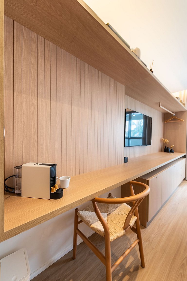 Alto Padrão em Pinheiros c/ Academia - P4008