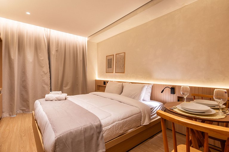 Alto Padrão em Pinheiros c/ Academia - P4008