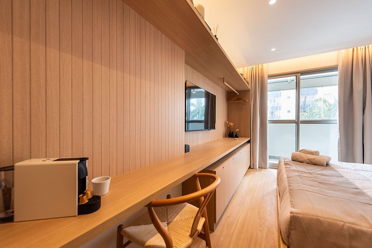 Alto Padrão em Pinheiros c/ Academia - P4008