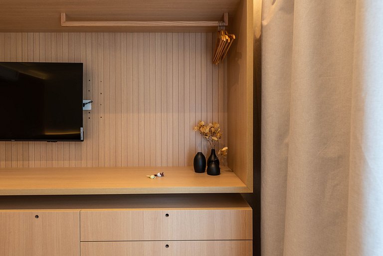 Alto Padrão em Pinheiros c/ Academia - P4008