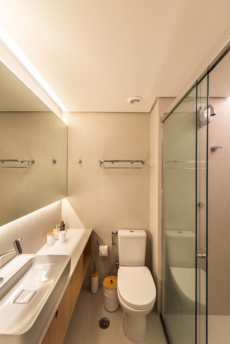 Alto Padrão em Pinheiros c/ Academia - P4008