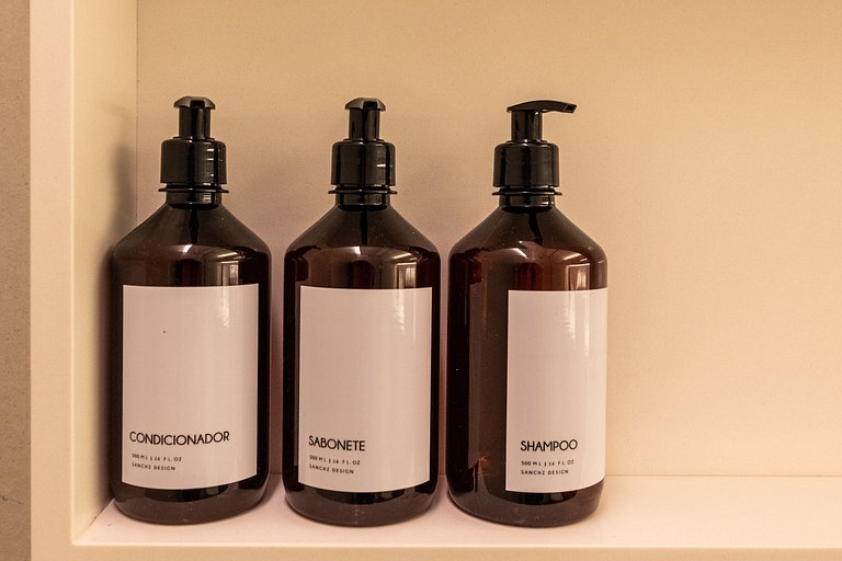 Alto Padrão em Pinheiros c/ Academia - P4008