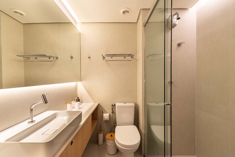 Alto Padrão em Pinheiros c/ Academia - P4008