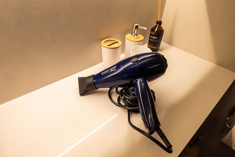 Alto Padrão em Pinheiros c/ Academia - P4008