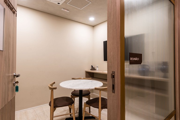 Studio com piscina na Vila Nova Conceição - D2106