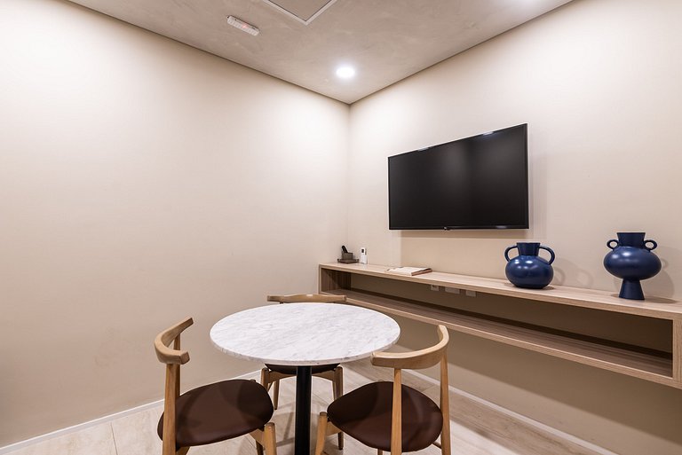 Studio com piscina na Vila Nova Conceição - D2106