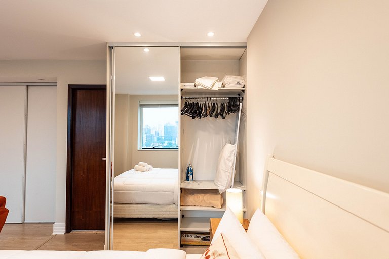 Studio na Faria Lima c/ Piscina e Spa - BT1110