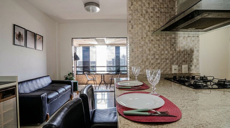 Flat com Limpeza Diária, Piscina e Praia - DL1804