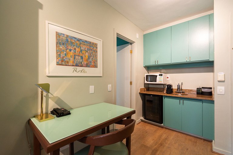 Flat em Hotel de Luxo com Limpeza diária - GM511