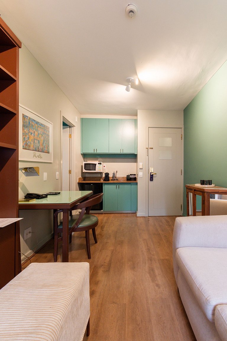 Flat em Hotel de Luxo com Limpeza diária - GM511