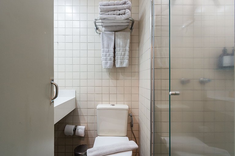 Flat em Hotel de Luxo com Limpeza diária - GM511