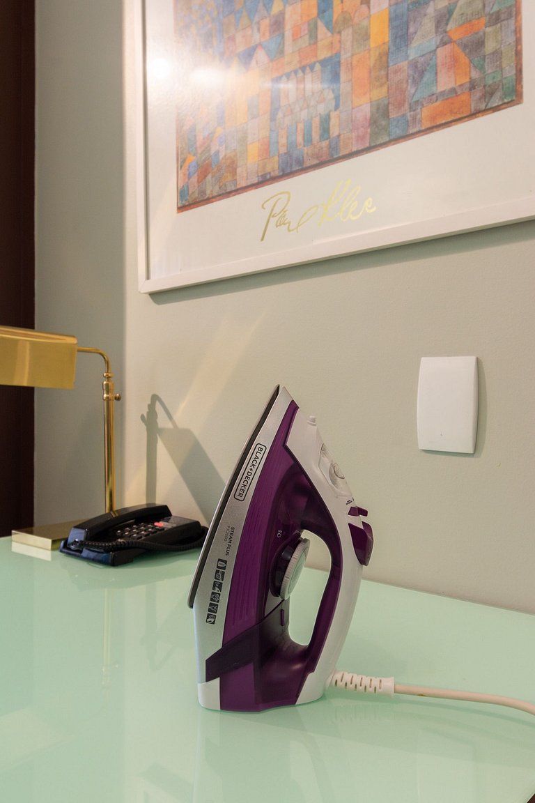 Flat em Hotel de Luxo com Limpeza diária - GM511