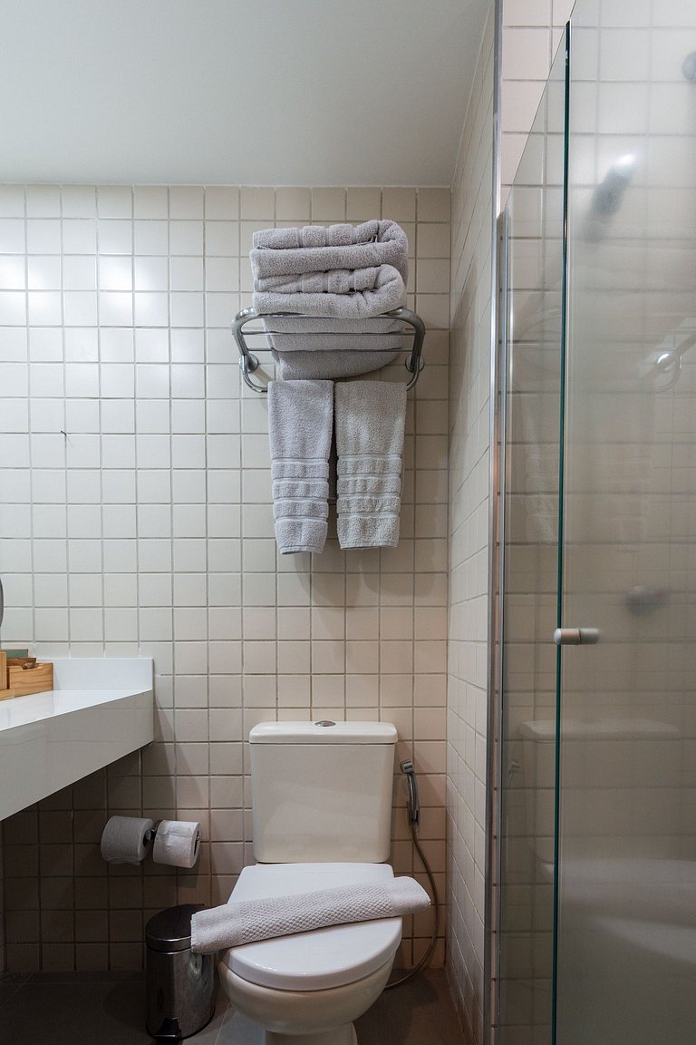 Flat em Hotel de Luxo com Limpeza diária - GM511