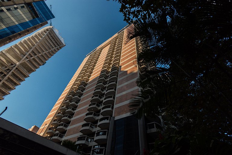 Flat em Hotel de Luxo com Limpeza diária - GM511