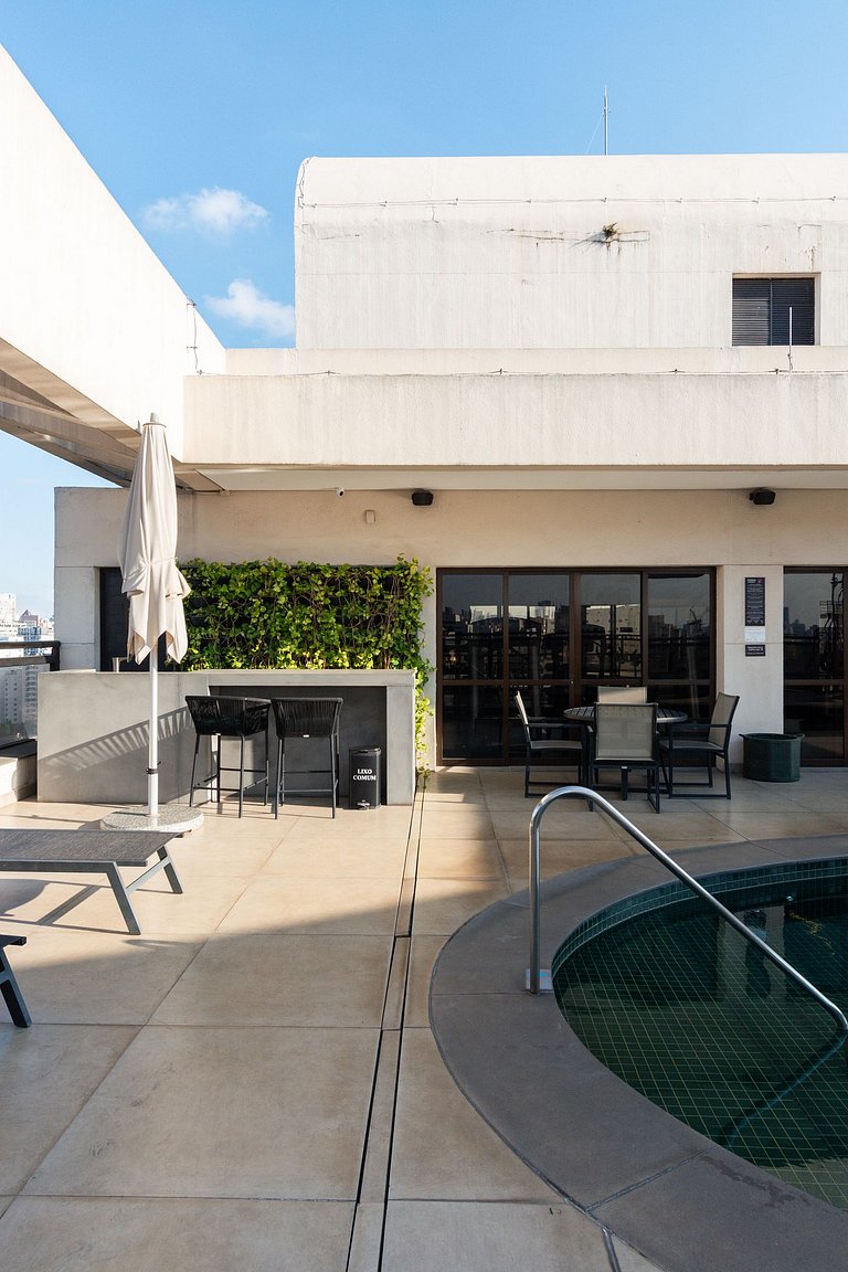 Flat em Hotel de Luxo com Limpeza diária - GM511