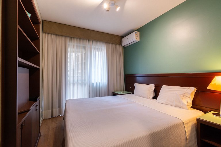 Flat em Hotel de Luxo com Limpeza diária - GM511