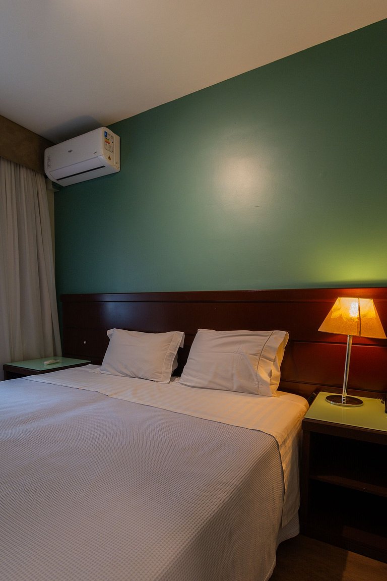 Flat em Hotel de Luxo com Limpeza diária - GM511