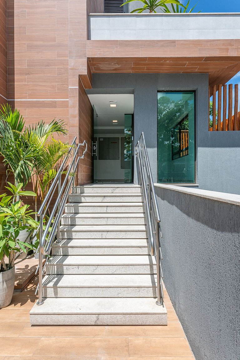 Flat & cobertura c/ piscina no centro - P305