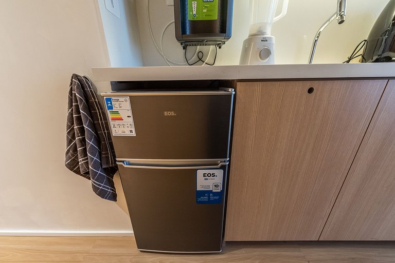 Alto Padrão em Pinheiros c/ Academia - P4008