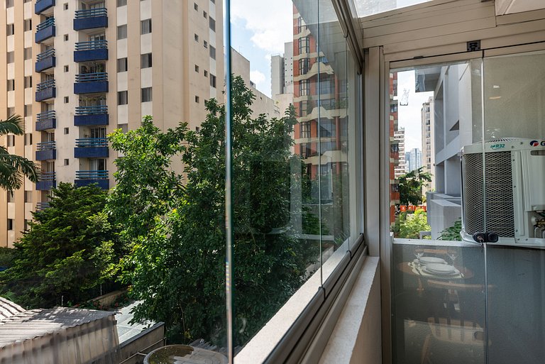 Alto Padrão em Pinheiros c/ Academia - P4008