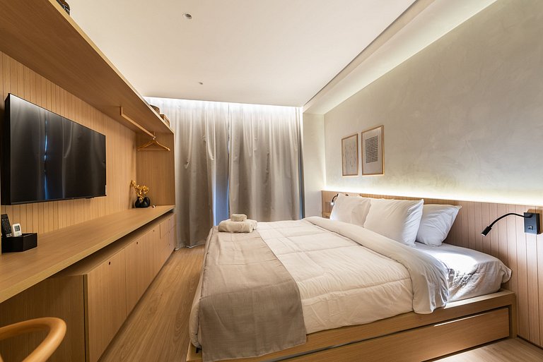 Alto Padrão em Pinheiros c/ Academia - P4008