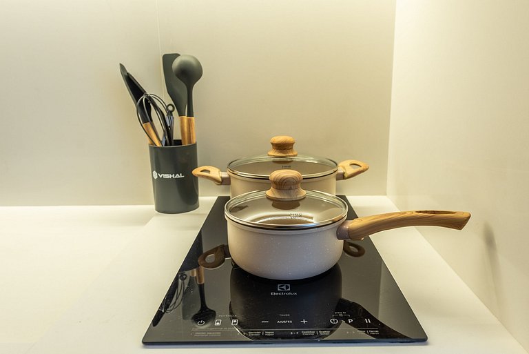 Alto Padrão em Pinheiros c/ Academia - P4008