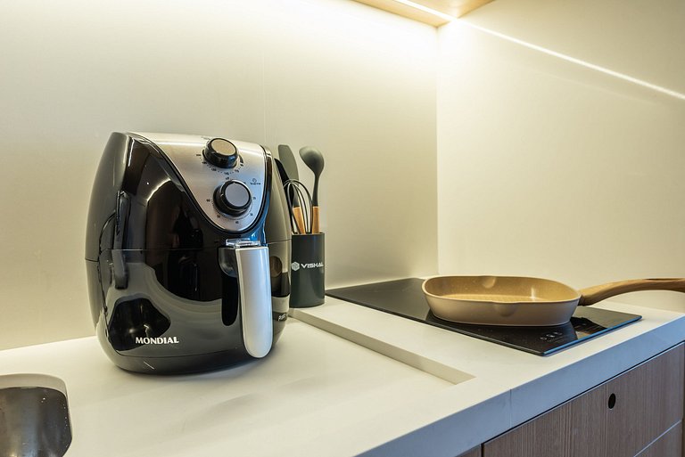 Alto Padrão em Pinheiros c/ Academia - P4008