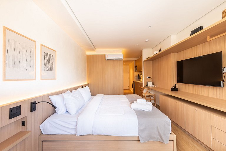 Alto Padrão em Pinheiros c/ Academia - P4008