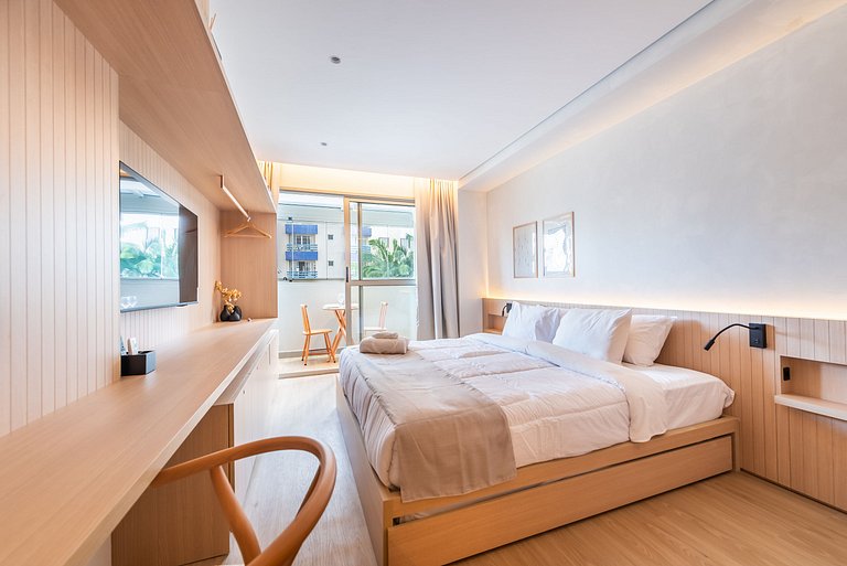 Alto Padrão em Pinheiros c/ Academia - P4008