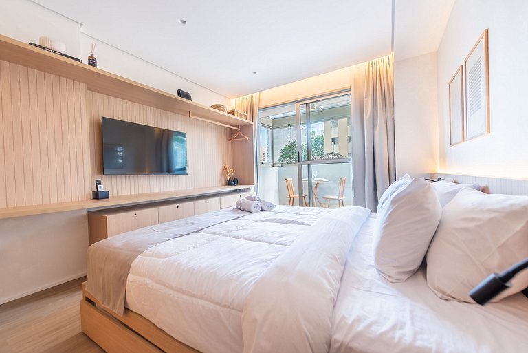 Alto Padrão em Pinheiros c/ Academia - P4008