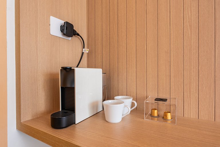 Alto Padrão em Pinheiros c/ Academia - P4008