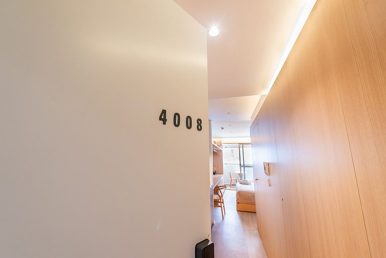 Alto Padrão em Pinheiros c/ Academia - P4008