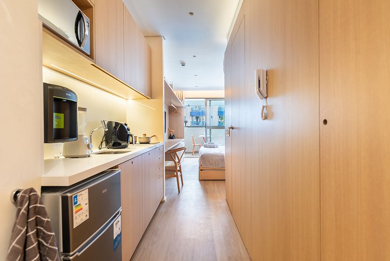 Alto Padrão em Pinheiros c/ Academia - P4008