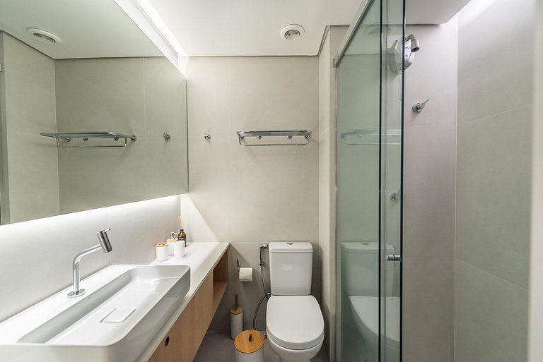 Alto Padrão em Pinheiros c/ Academia - P4008