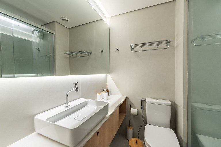 Alto Padrão em Pinheiros c/ Academia - P4008