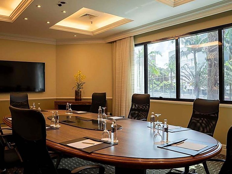 Flat em Hotel de Luxo com Limpeza diária - GM511