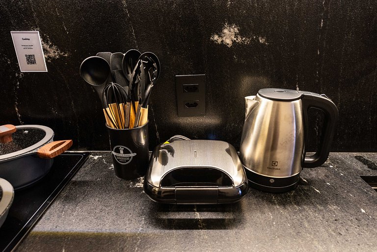 Studio Sofisticado c/ Piscina e Academia - Z316