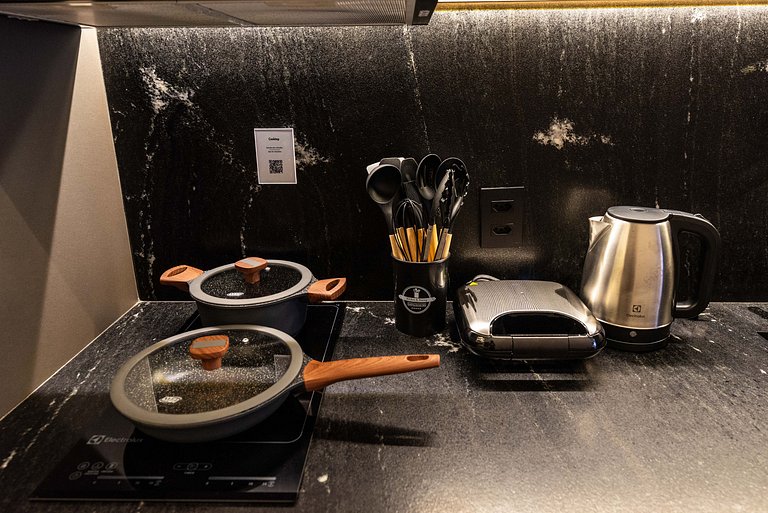 Studio Sofisticado c/ Piscina e Academia - Z316