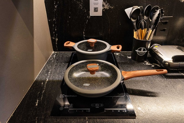 Studio Sofisticado c/ Piscina e Academia - Z316