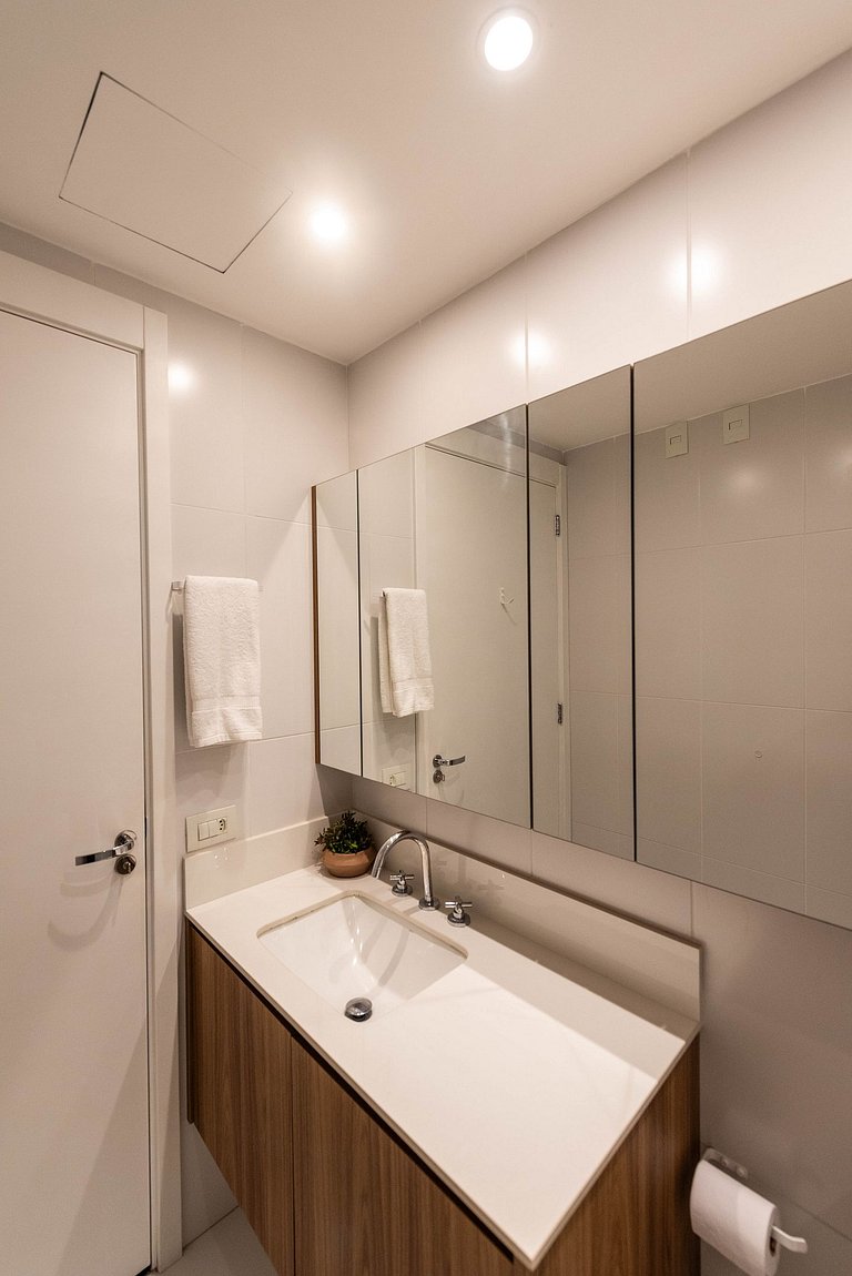 Studio Sofisticado c/ Piscina e Academia - Z316